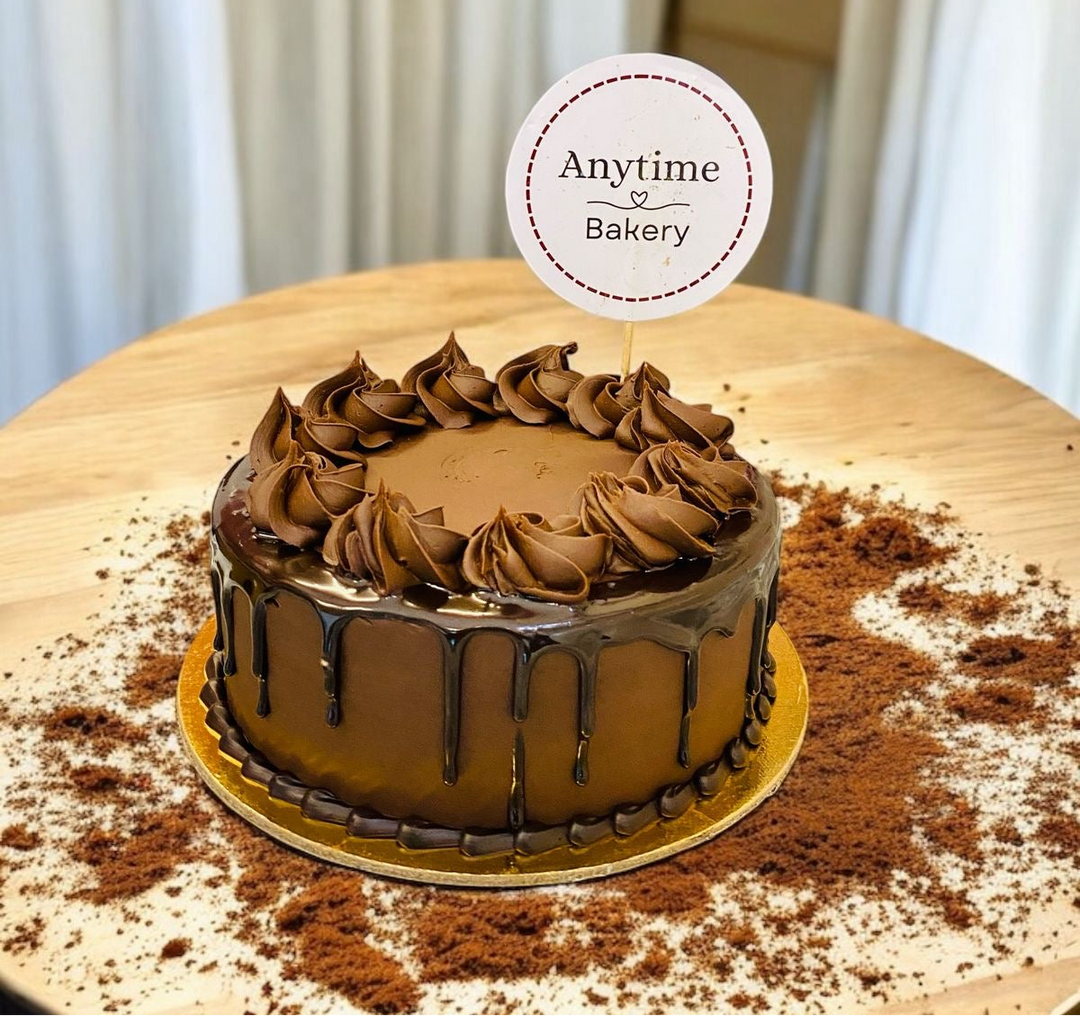 Cream Drop Chocolate Cake