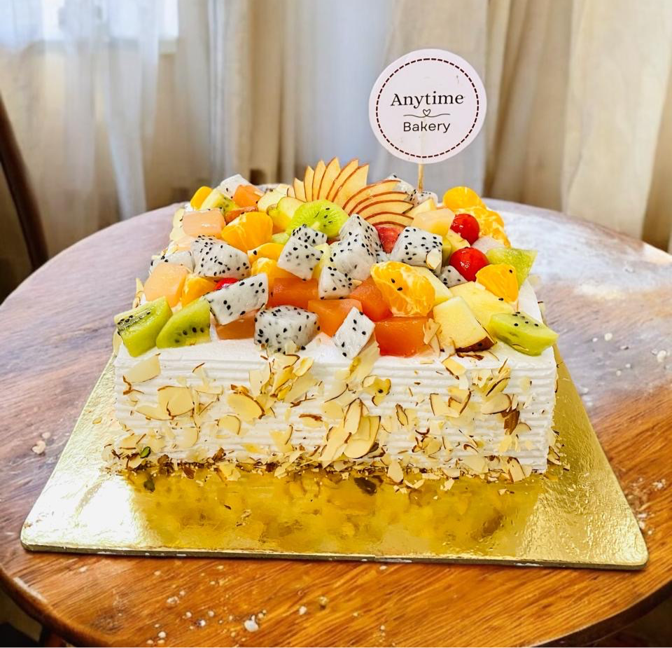 Fresh Fruit Layer Cake