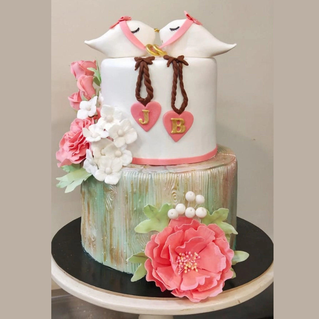 Lovely Birds Engagement Cake