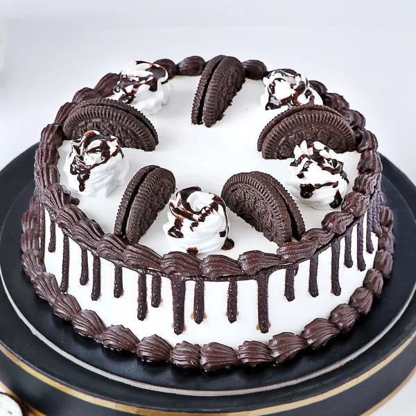 Tasty Oreo Cake