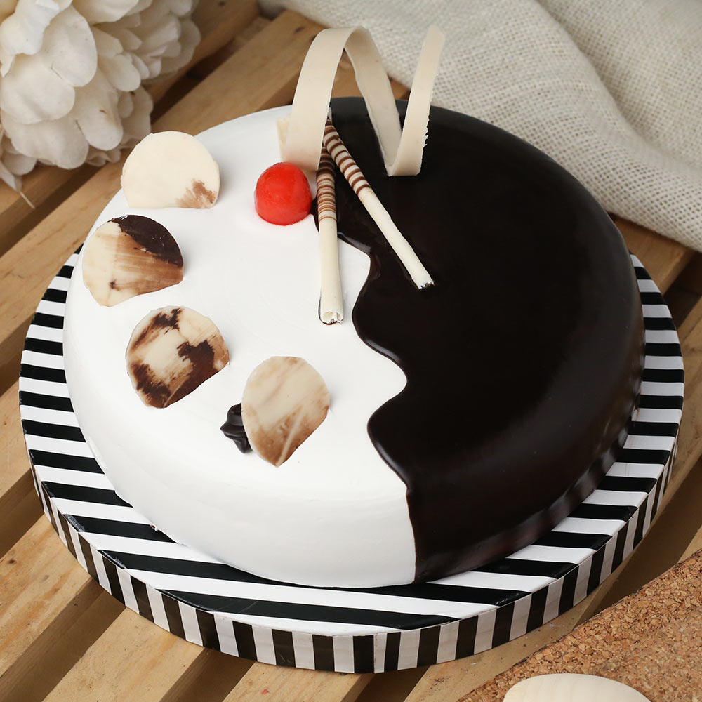 Choco vanilla Cake